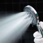 RA CHROME-1234 ฝักบัวมือ พร้อมสายและขอแขวนครบชุด โครเมี่ยม