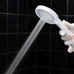 RA WHITE-9999 ฝักบัวมือ พร้อมสายและขอแขวนครบชุด สีขาว