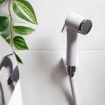 RA H811-H147 ชุดสายฉีดชำระพร้อมสายและขอแขวนครบชุด ขาว